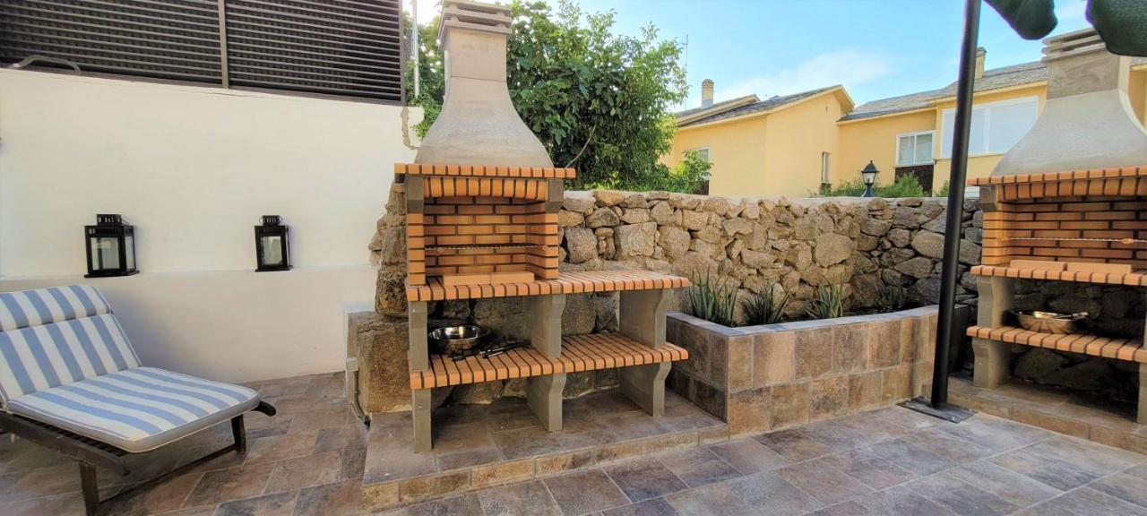 Casa Del Castillo By Naturadrada La Adrada Eksteriør bilde